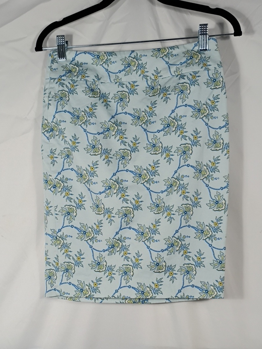 EUC Ann Taylor Petite Blue Floral Lined Pencil Skirt Size 00P Businesswear